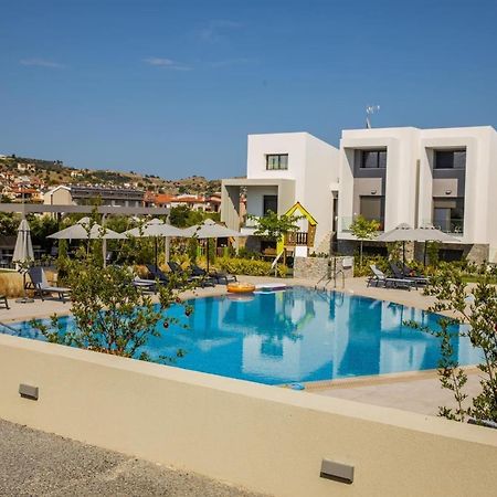 Olea Luxury Apartments Nikíti Eksteriør bilde